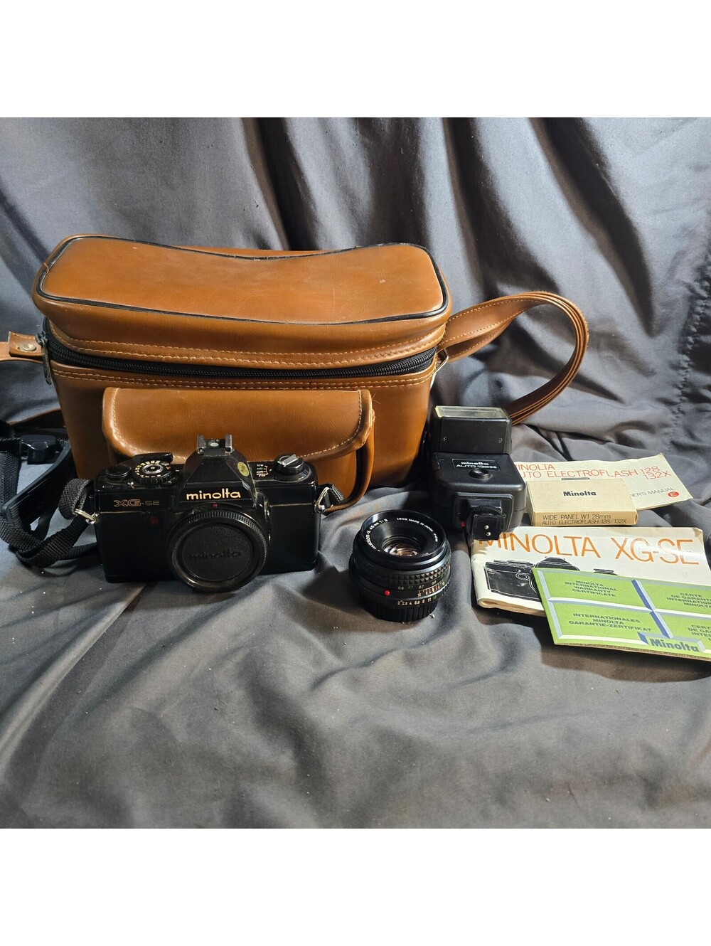 Minolta XG-SE SLR 35mm Film Camera with MD-Rokkor-X 45mm 1:2 Lens and Case
